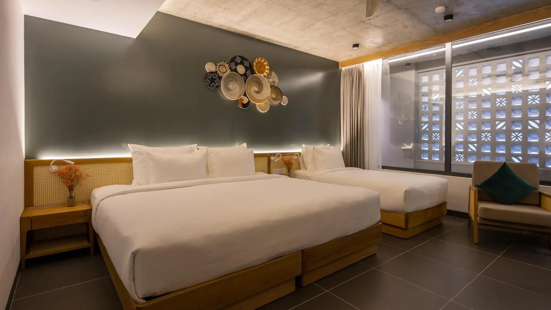 Leaf Beachfront Hotel Đà Nẵng
