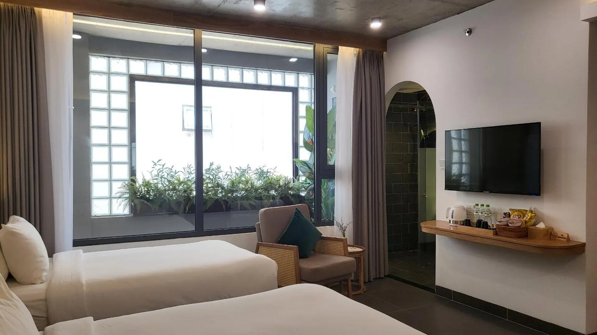 Leaf Beachfront Hotel Da Nang Vietnam